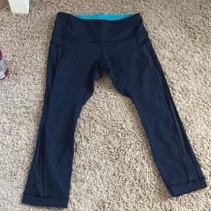 Lululemon size 4. Capri leggings good condition